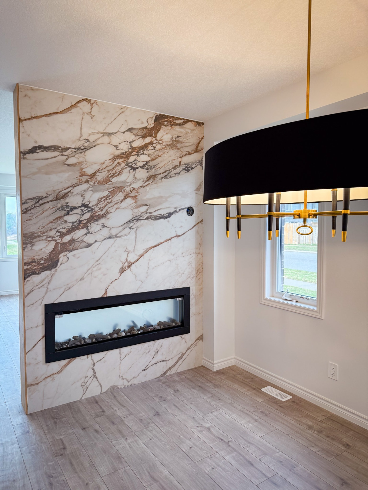 Marble look fireplace feature wall — Boronka Carpentry Plus