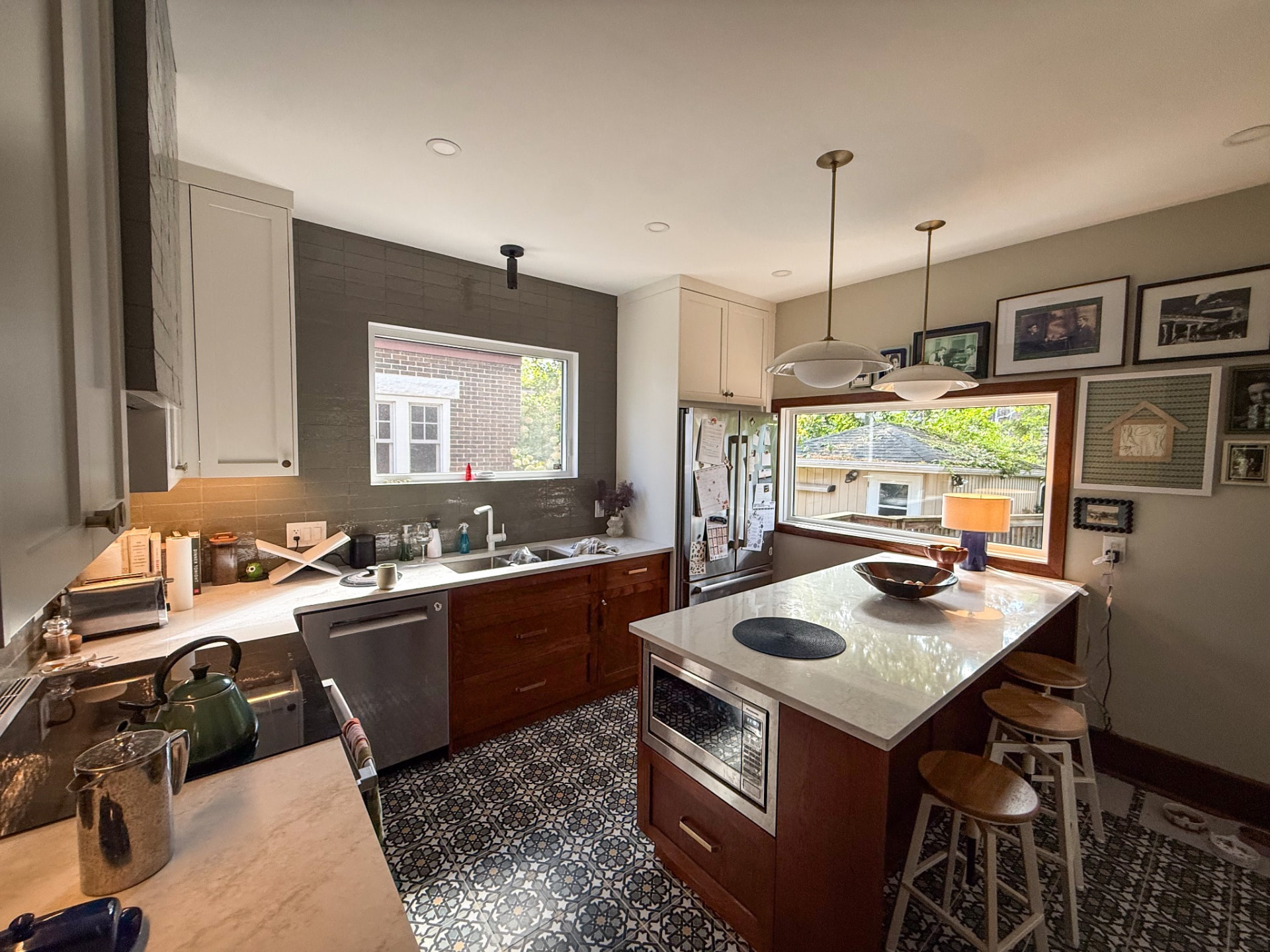 Kitchen renovation island — Boronka Carpentry Plus