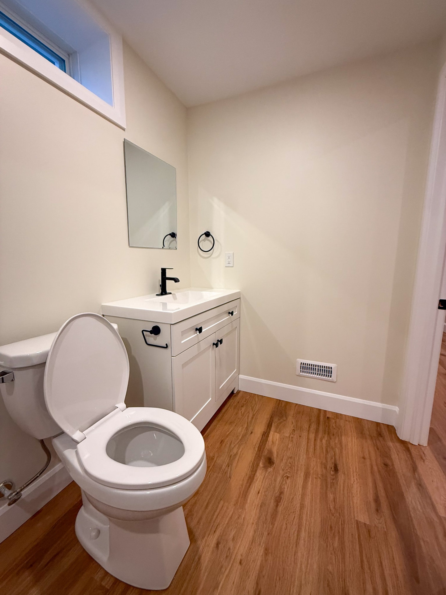 Basement bathroom vanity — Boronka Carpentry Plus